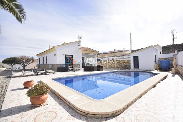 Image No.1-2 Bed Villa for sale