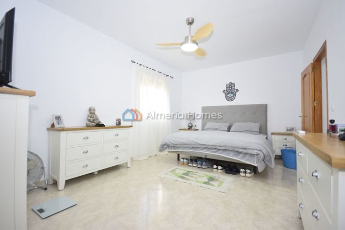 Image No.22-3 Bed Villa for sale