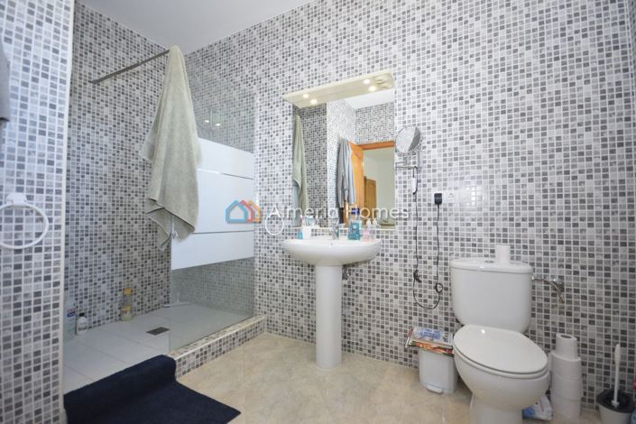 Image No.25-3 Bed Villa for sale