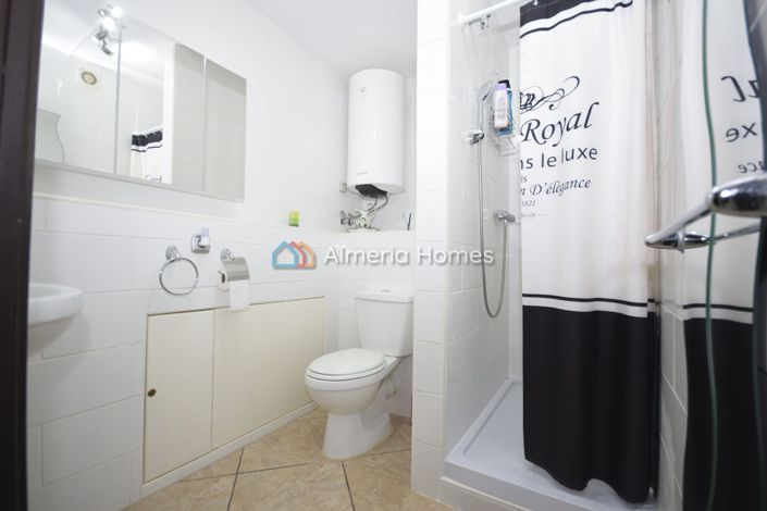 Image No.29-4 Bed Villa for sale