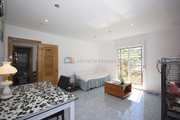 Image No.5-3 Bed Duplex for sale