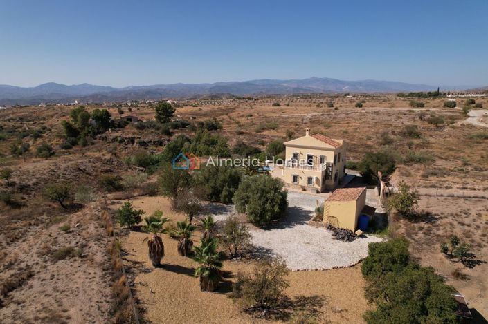 Image No.5-Villa de 3 chambres à vendre à Albox