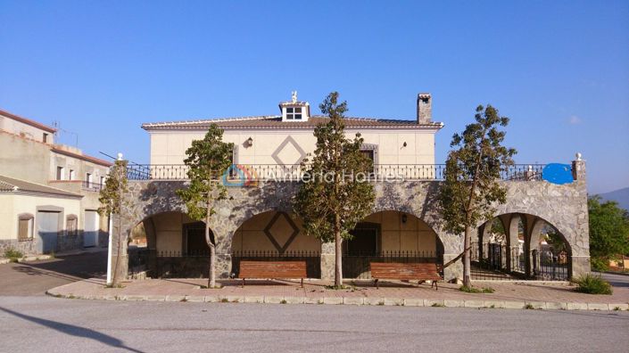 Image No.1-Maison de village de 5 chambres à vendre à Somontín