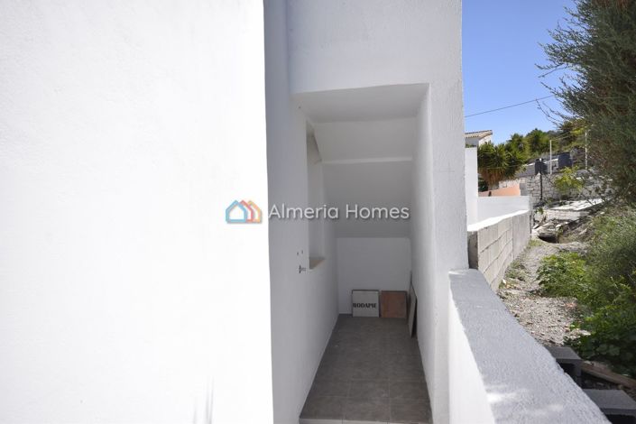 Image No.20-3 Bed Villa for sale