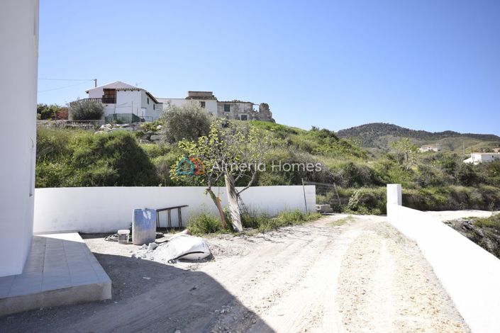 Image No.23-3 Bed Villa for sale