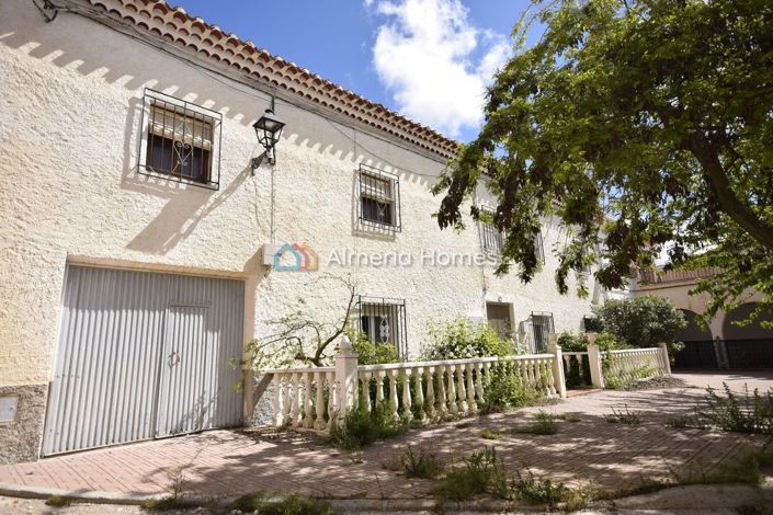 Image No.3-Maison de ville de 6 chambres à vendre à Chirivel