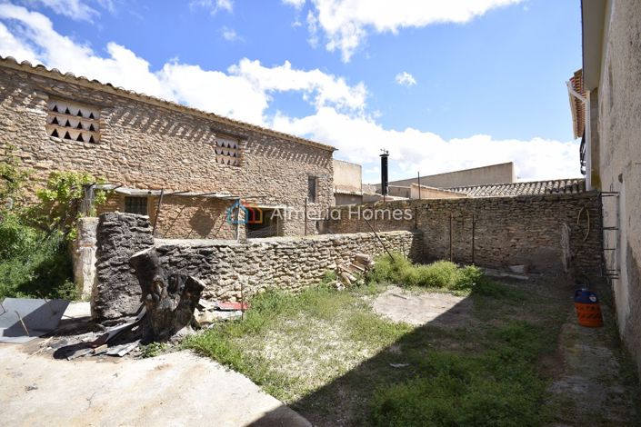 Image No.24-Maison de ville de 6 chambres à vendre à Chirivel