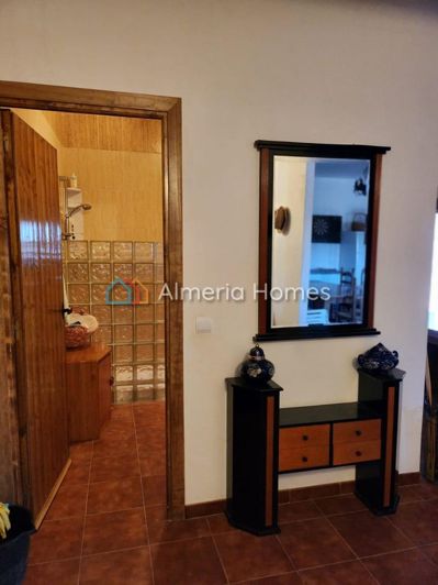 Image No.8-3 Bed Country House for sale