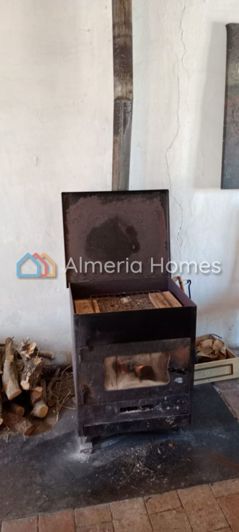 Image No.11-3 Bed Country House for sale