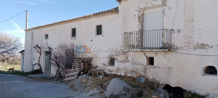 Image No.25-3 Bed Country House for sale