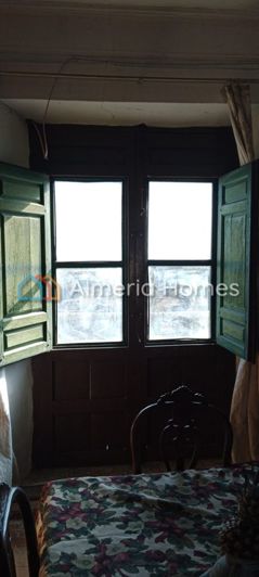 Image No.8-3 Bed Country House for sale