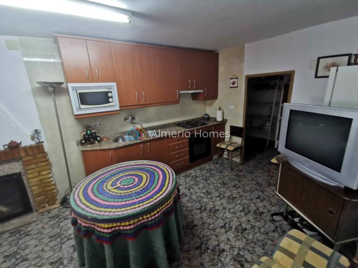 Image No.11-5 Bed House for sale