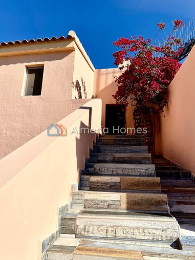 Image No.1-2 Bed Country House for sale