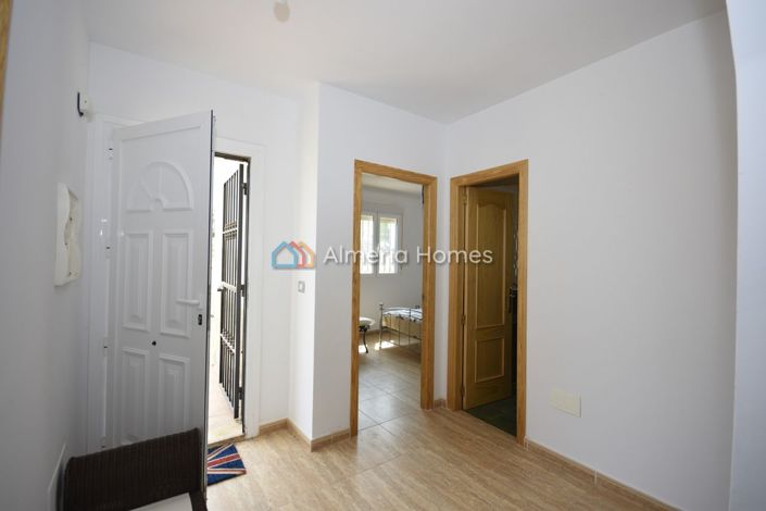 Image No.12-3 Bed Villa for sale