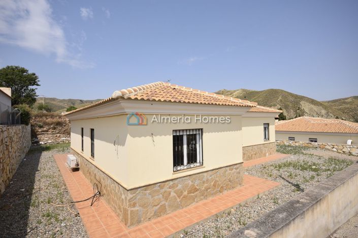 Image No.26-3 Bed Villa for sale