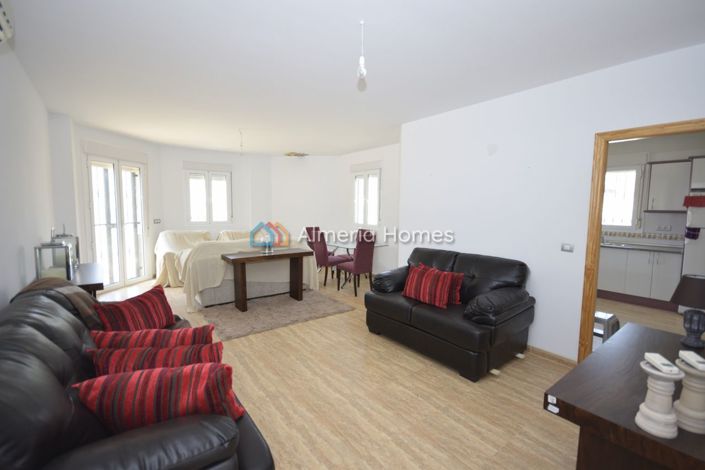 Image No.7-3 Bed Villa for sale