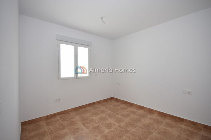 Image No.22-4 Bed Country House for sale