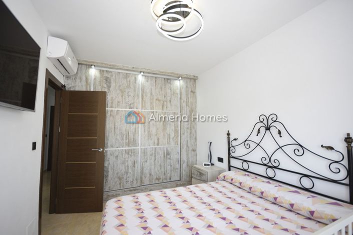 Image No.15-4 Bed Duplex for sale