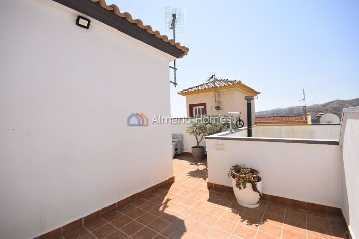 Image No.25-4 Bed Duplex for sale