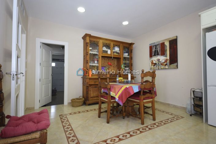 Image No.15-4 Bed Villa for sale