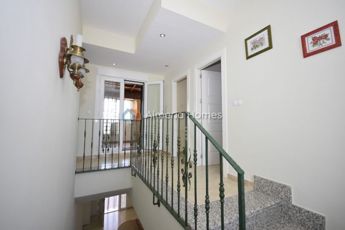 Image No.20-4 Bed Villa for sale