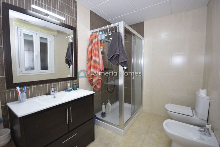 Image No.22-4 Bed Villa for sale