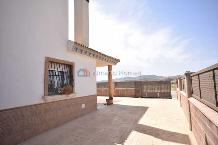 Image No.9-4 Bed Villa for sale