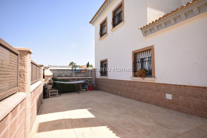 Image No.10-4 Bed Villa for sale