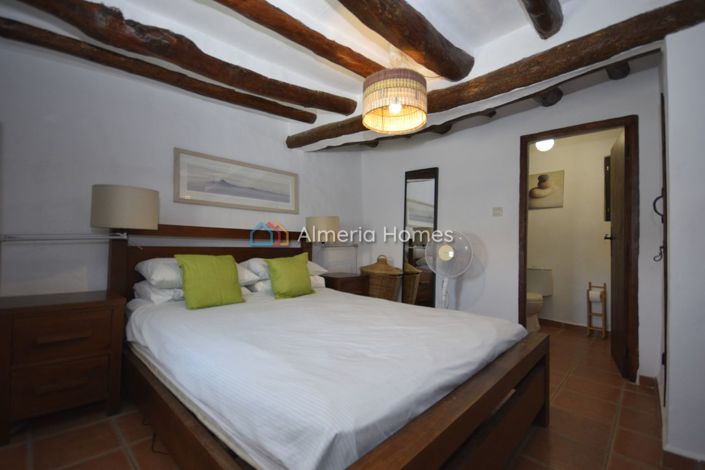 Image No.29-9 Bed Country House for sale
