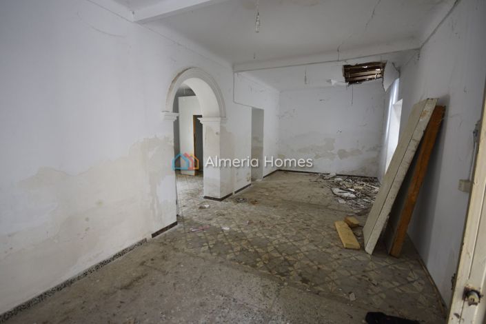 Image No.3-3 Bed Townhouse for sale