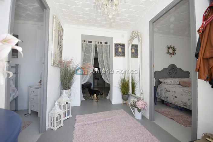 Image No.11-4 Bed Country House for sale