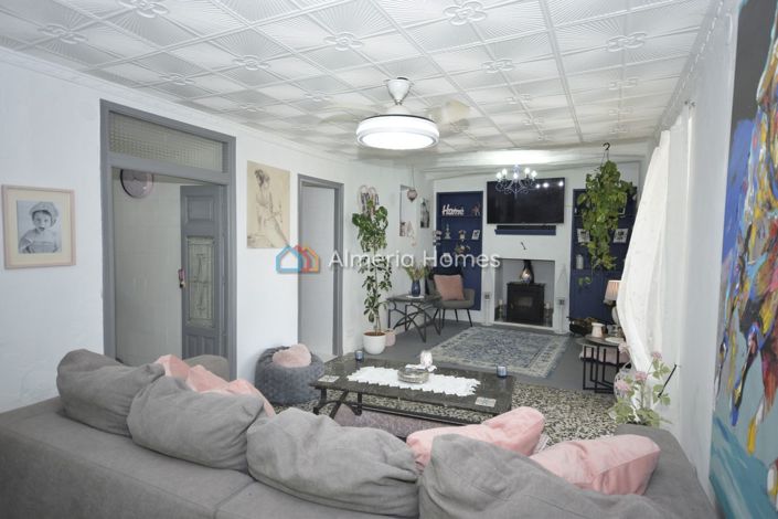 Image No.14-4 Bed Country House for sale