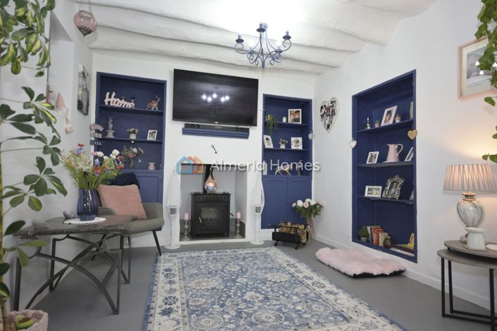 Image No.15-4 Bed Country House for sale