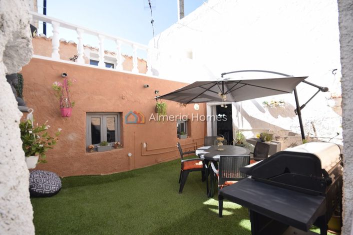 Image No.21-4 Bed Country House for sale