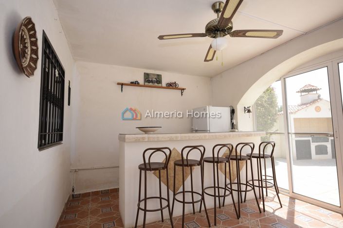 Image No.17-2 Bed Country House for sale