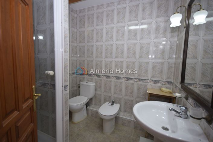 Image No.25-2 Bed Country House for sale