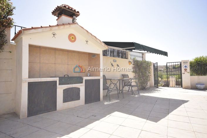 Image No.9-2 Bed Country House for sale