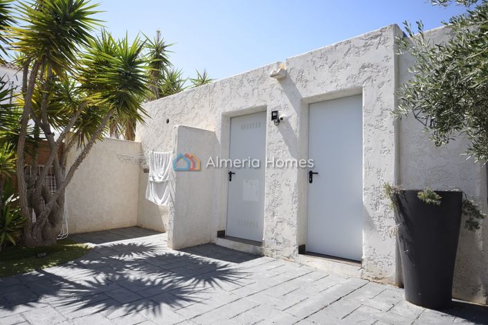 Image No.10-4 Bed Villa for sale