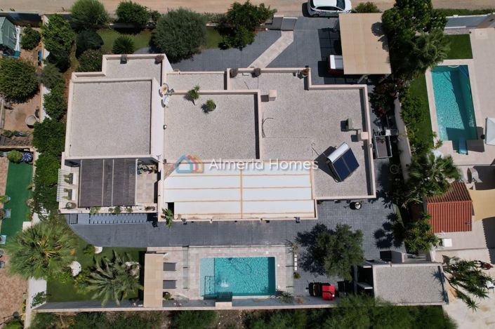 Image No.30-4 Bed Villa for sale