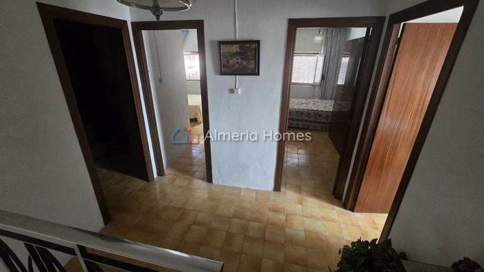 Image No.14-5 Bed Townhouse for sale