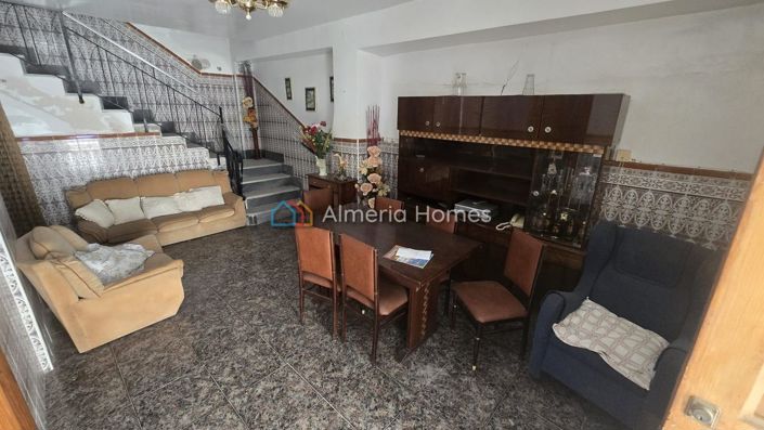 Image No.3-5 Bed Townhouse for sale