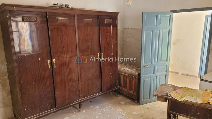 Image No.6-4 Bed Village House for sale