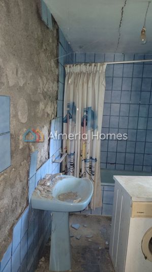 Image No.9-4 Bed Village House for sale