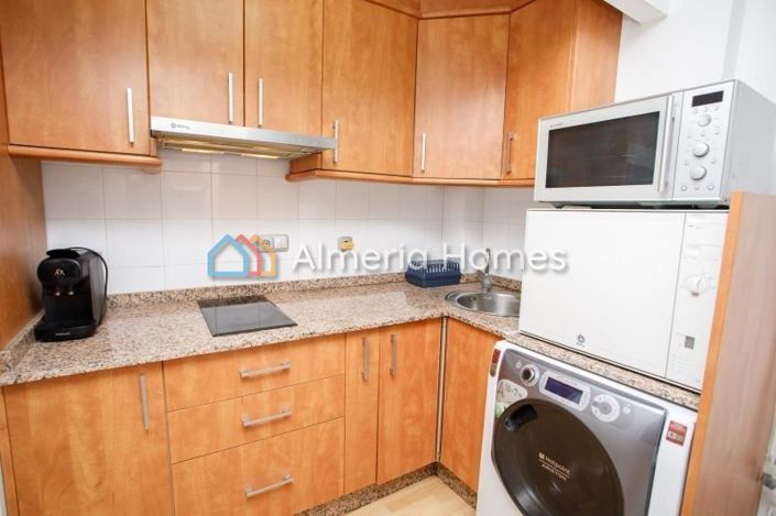 Image No.18-5 Bed Townhouse for sale