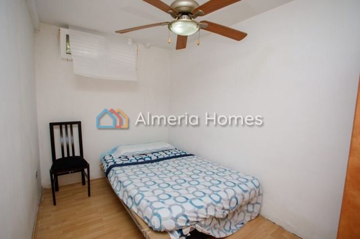 Image No.20-5 Bed Townhouse for sale