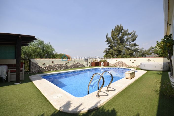 Image No.12-Villa de 3 chambres à vendre à Albox