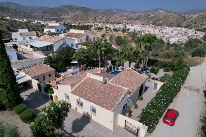 Image No.6-Villa de 3 chambres à vendre à Albánchez