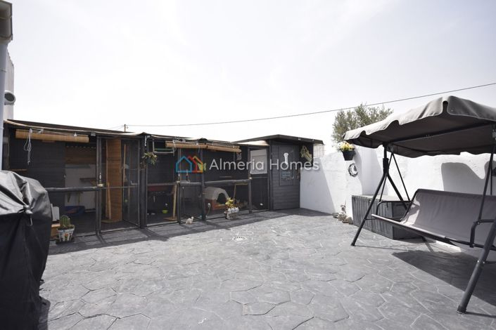 Image No.11-4 Bed Country House for sale