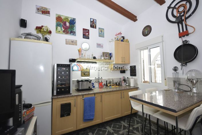 Image No.25-4 Bed Country House for sale