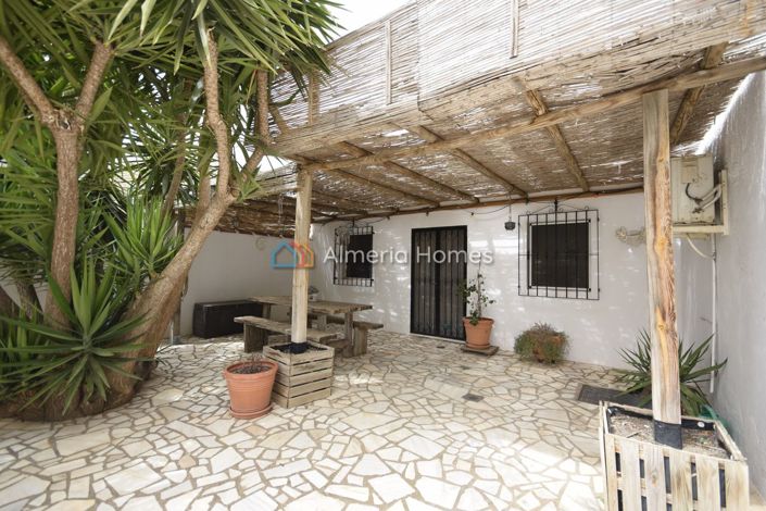 Image No.10-4 Bed Country House for sale